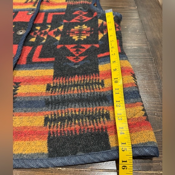 Men’s Vintage Nordic Aztec Vest - Picture 8 of 8